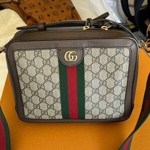 As Shown in Auction—— Callouts Presented during live show